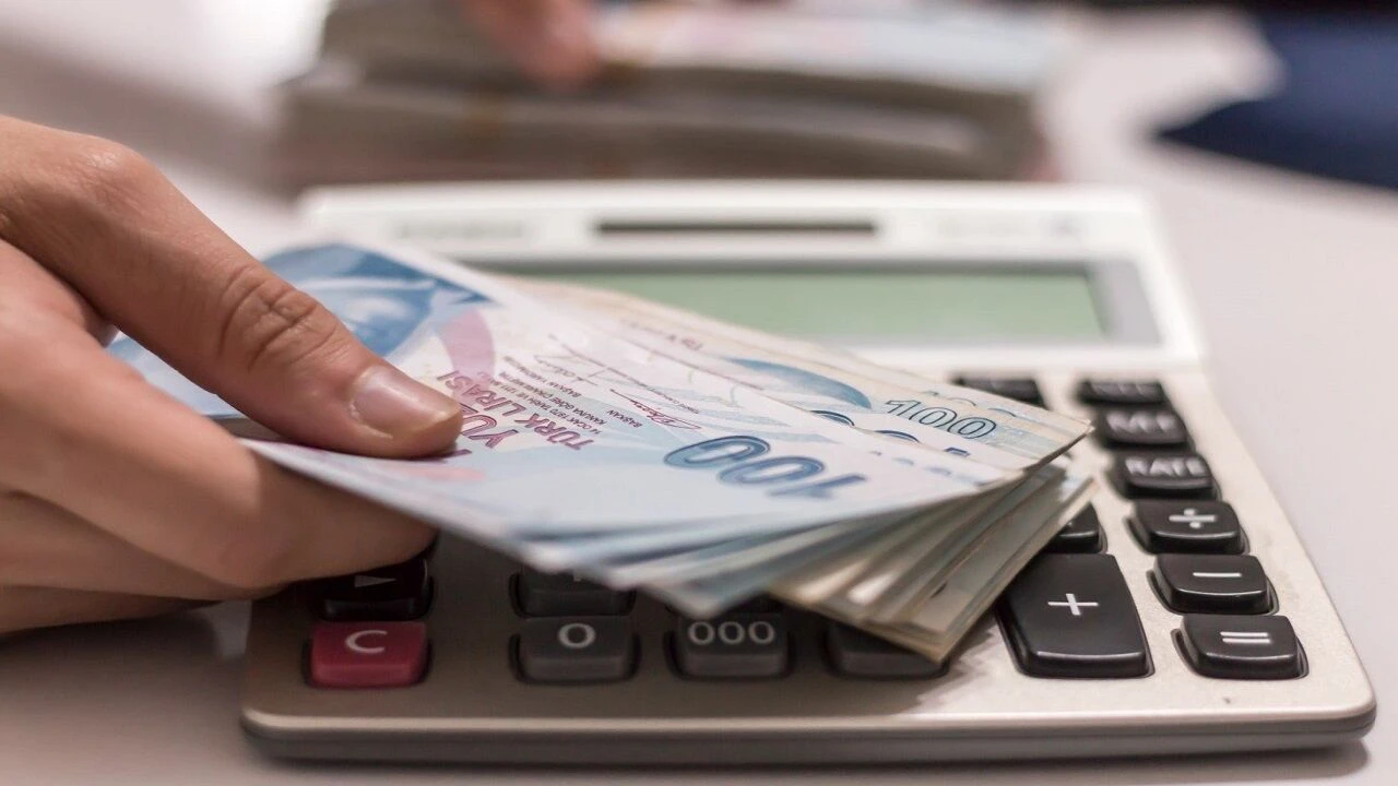 Piyasa Katılımcıları Anketi Memur ve Emekli Maaş Zam Tahminlerini Ortaya Koydu