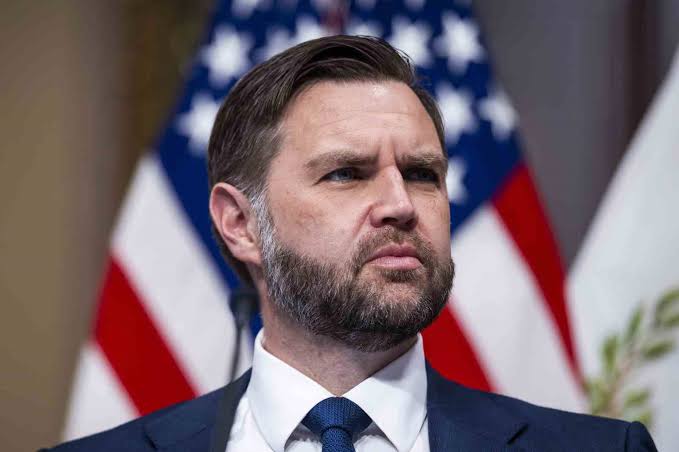 Vance: İran yönetimini taahhütlerinden ziyade atacağı adımlarla değerlendireceğiz